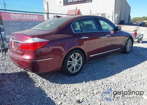 2009 Hyundai Genesis 4.6 z USA, uszkodzony, nr VIN KMHGC46F79U032633